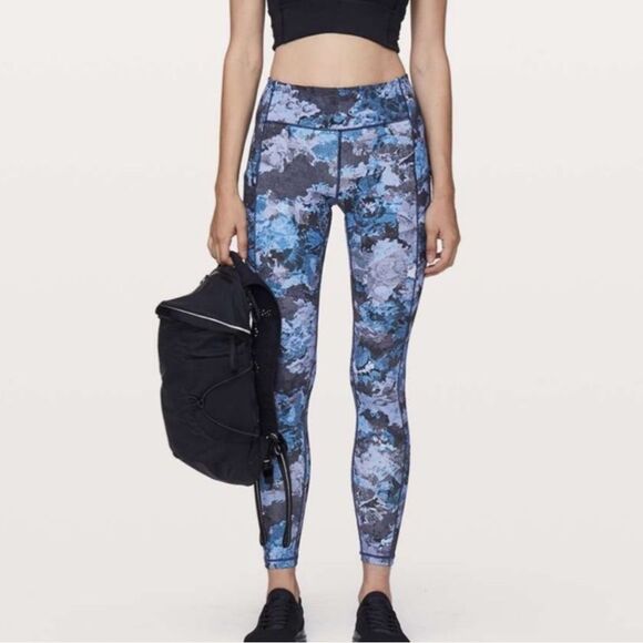 Lululemon Speed Up Tight Blue Purple Screen Camo - Picture 2 of 11